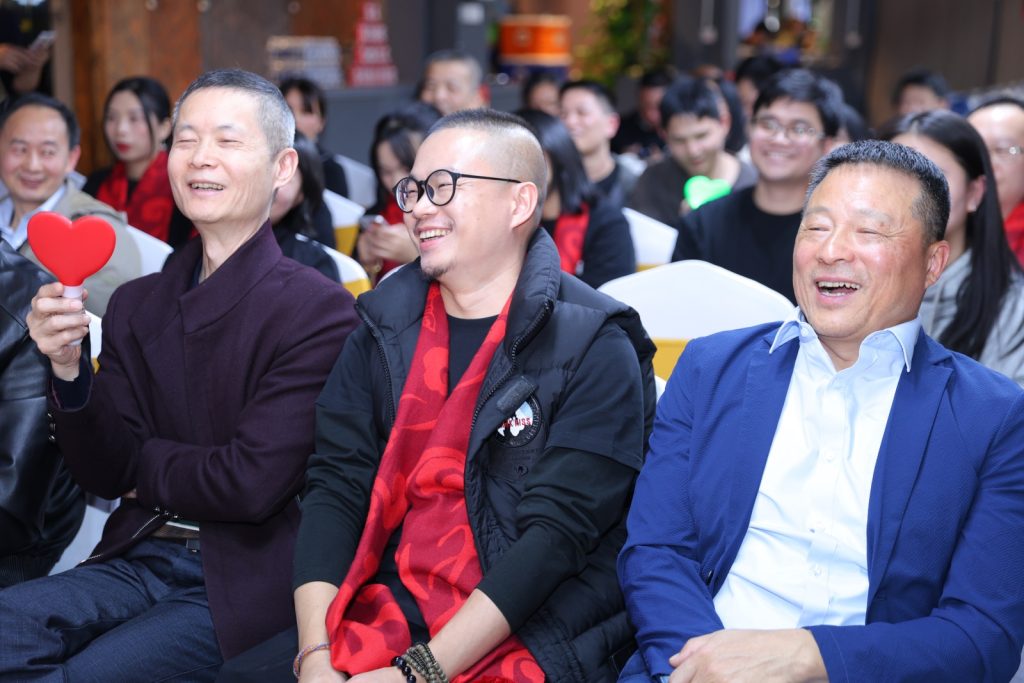 拥抱变化 破浪前行——2025年春节联欢会精彩回顾